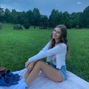 Meet your Posher, Lyssa